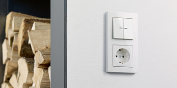 JUNG KNX Taster F 10 bei Anemoss Elektrotechnik in Steinbach